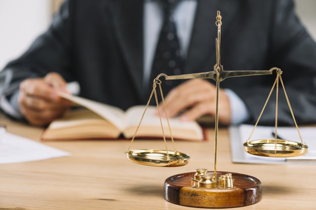 5 Motivos para contratar um advogado